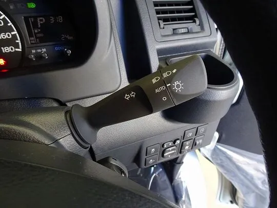 ボンゴバン DX 0.7t 4WD 2/5人乗り 5ドア ガソリン 未使用車