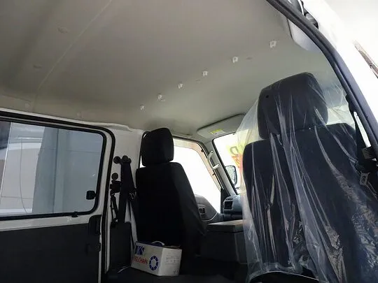ボンゴバン DX 1t 4WD 2/5人乗り 5ドア ガソリン