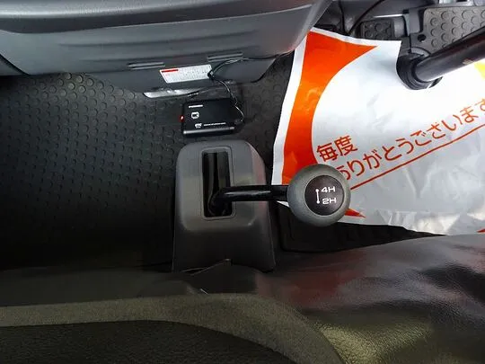 ボンゴバン DX 1t 4WD 2人乗り 5ドア ハイルーフ ガソリン
