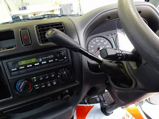 ボンゴバン DX 1t 4WD 2人乗り 5ドア ハイルーフ ガソリン