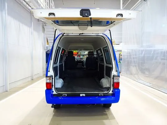 ボンゴバン DX 1t 4WD 2人乗り 5ドア ハイルーフ ガソリン