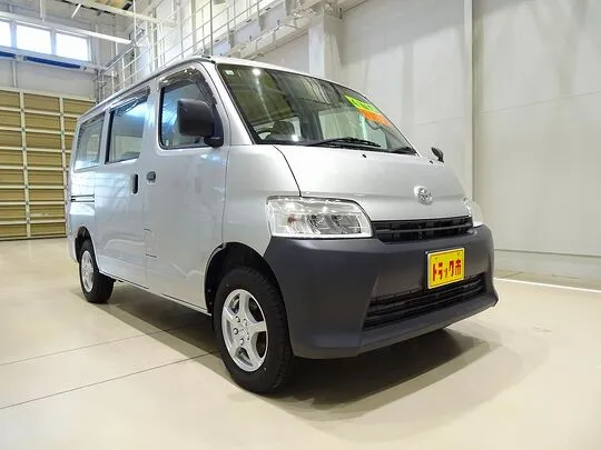 タウンエースバン DX 0.7t 4WD 2/5人乗り 5ドア ガソリン