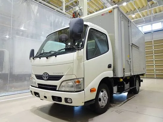 トヨエース 2t FJL 標準セミロング アルミバン 総重量5t未満