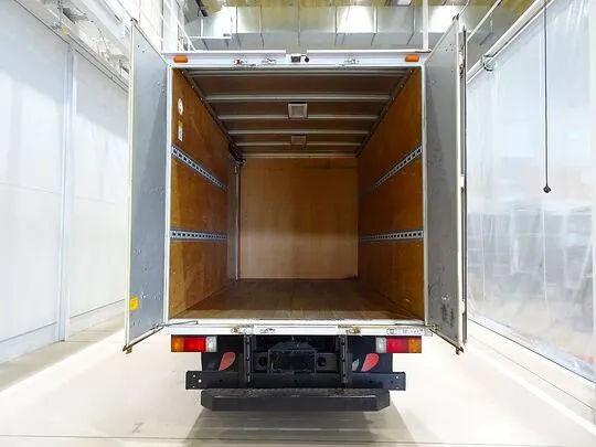トヨエース 2t FJL 標準セミロング アルミバン 総重量5t未満