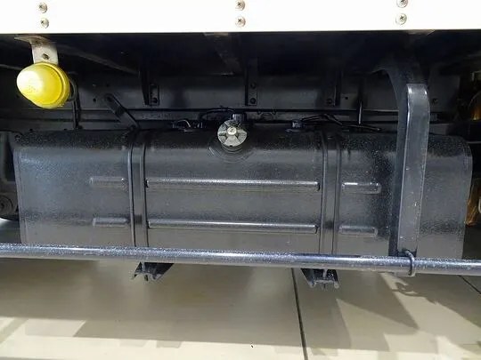 トヨエース 2t FJL 標準セミロング アルミバン 総重量5t未満