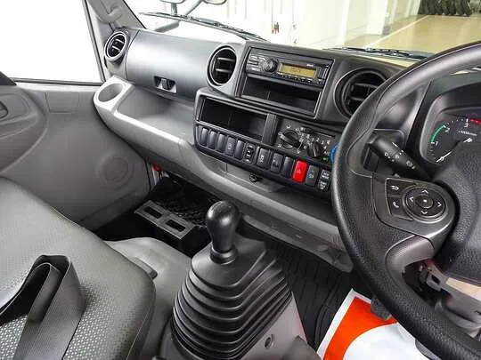 トヨエース 2t FJL 標準ロング アルミバン