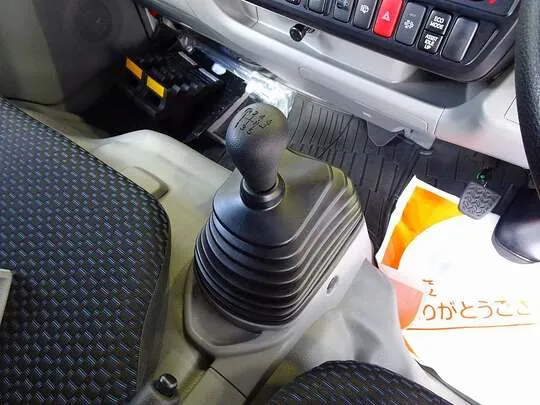 デュトロ 2t FJL 標準 アルミバン 未使用車