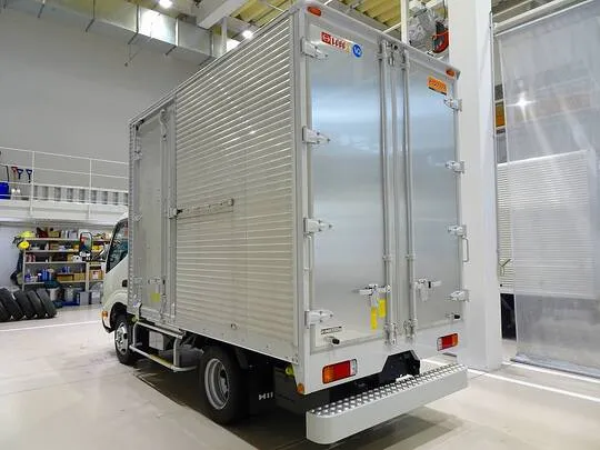 デュトロ 2t FJL 標準 アルミバン 未使用車