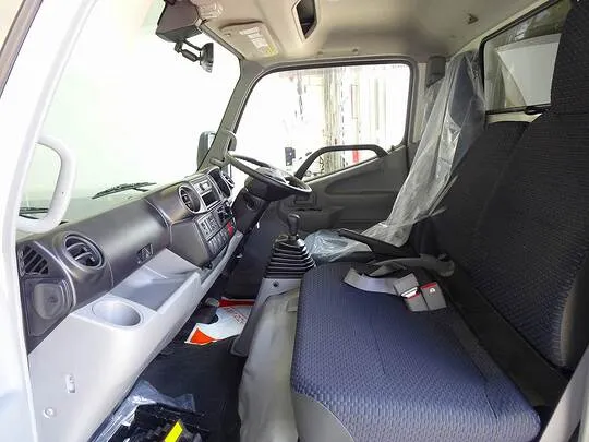 デュトロ 2t FJL 標準 アルミバン 未使用車