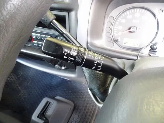 ボンゴバン DX 1t 4WD 2/5人乗り 5ドア ガソリン