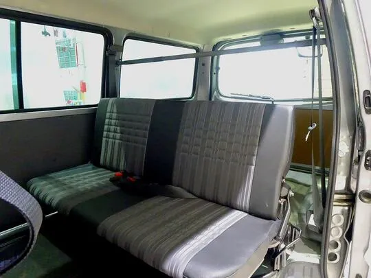 ボンゴバン DX 1t 4WD 2/5人乗り 5ドア ガソリン