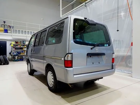 ボンゴバン DX 1t 4WD 2/5人乗り 5ドア ガソリン