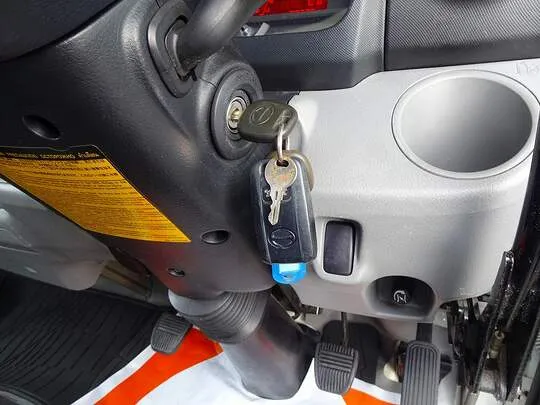 【年次点検済】デュトロ  2t 4WD FJL 標準 タダノ3段クレーン付