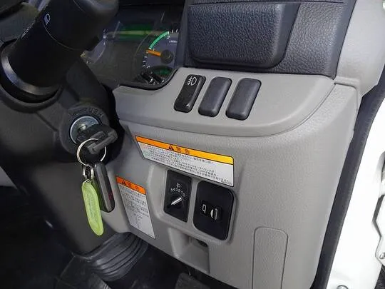 キャンター 1.45t 4WD 全低床 Wタイヤ Wキャブ