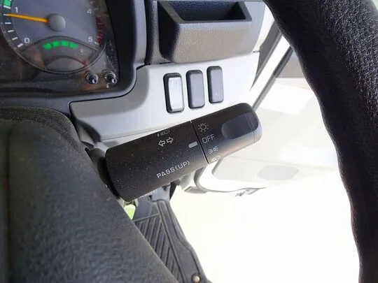 キャンター 1.45t 4WD 全低床 Wタイヤ Wキャブ