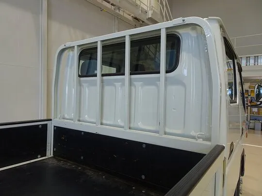 キャンター 1.45t 4WD 全低床 Wタイヤ Wキャブ