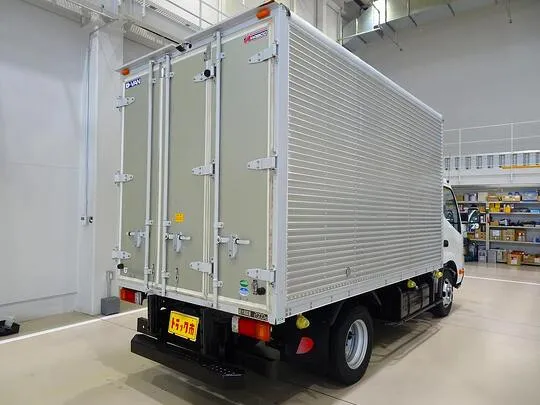 トヨエース 2t FJL 標準セミロング アルミバン 総重量5t未満