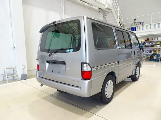 ボンゴバン DX 1t 4WD 2/5人乗り 5ドア ガソリン