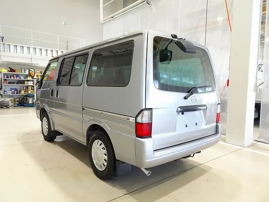 ボンゴバン DX 1t 4WD 2/5人乗り 5ドア ガソリン