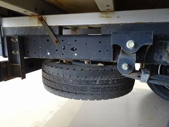 デュトロ 2t 4WD FJL 標準ロング ユニック3段クレーン付