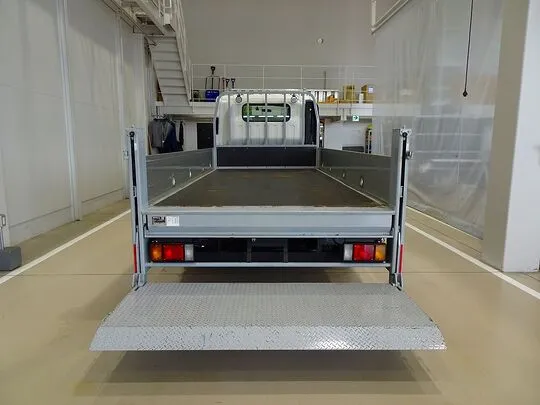 エルフ 1.7t 4WD FFL ワイドロング アルミブロック 垂直P/G付 総重量5t未満