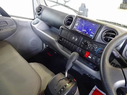 ダイナ 1t 4WD FJL Sタイヤ Wキャブ