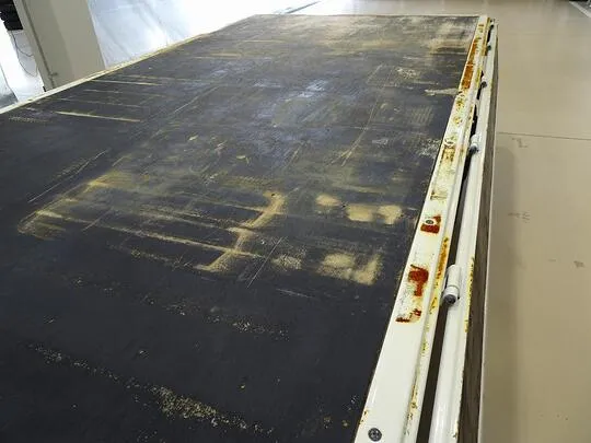 エルフ 1.55t FL Wタイヤ 平ボデー