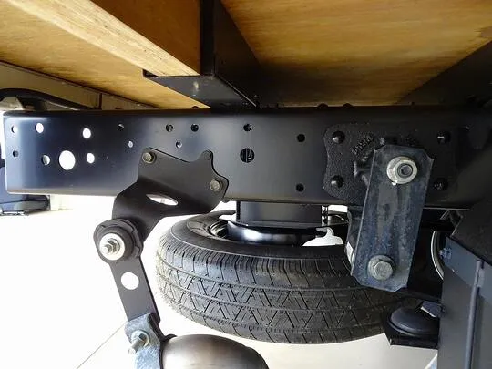 エルフ 1.55t FL Wタイヤ 平ボデー