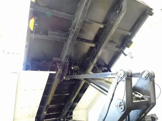 プロフィア 9t 3軸 2デフ ダンプ 380ps
