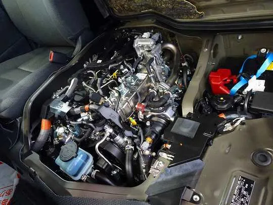 ハイエースバン DX GL-P 1t 4WD 3/6人乗り 5ドア 未使用車