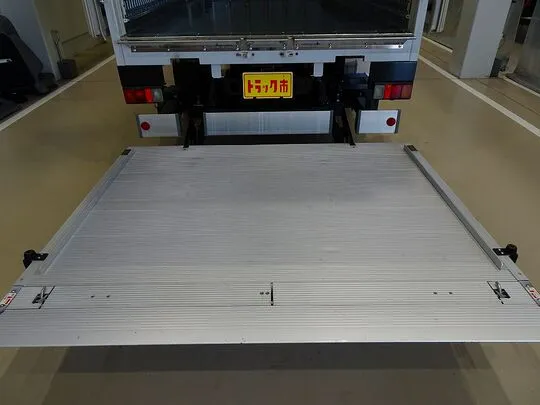 デュトロ 2.8t FJL 標準ロング 低温冷凍車 マルチゲート/スタンバイ付