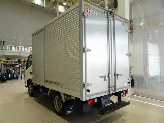 トヨエース 1.35t FJL Wタイヤ アルミバン