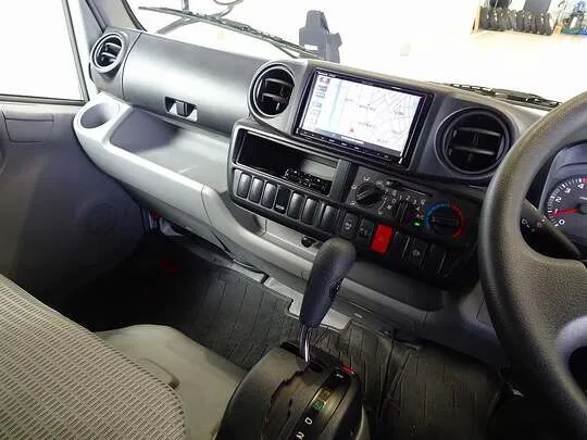 トヨエース 1.35t FJL Wタイヤ アルミバン