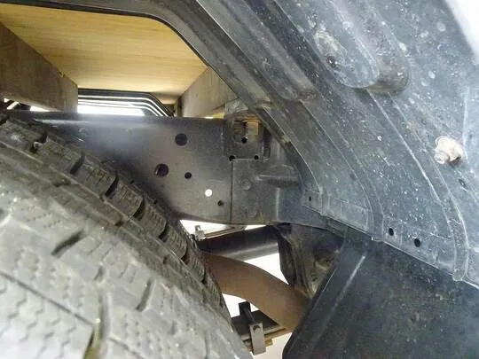 エルフ 2t 4WD FFL 標準 Wキャブ 総重量5t未満