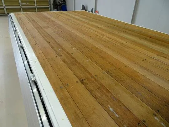 デュトロ 3.95t 高床 ワイドロング アルミブロック タダノ4段クレーン付