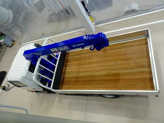 デュトロ 3.95t 高床 ワイドロング アルミブロック タダノ4段クレーン付