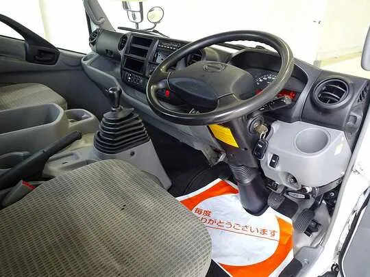 デュトロ 3.95t 高床 ワイドロング アルミブロック タダノ4段クレーン付