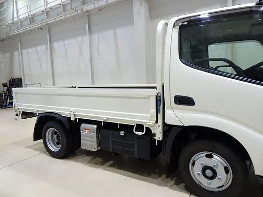 デュトロ 2t FJL 標準 平ボデー 総重量5t未満