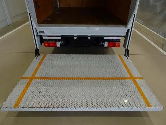 ダイナ 2t FJL 標準 アルミバン 垂直PG付