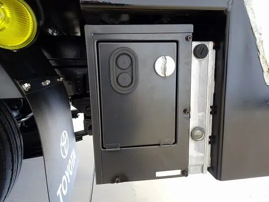 ダイナ 2t FJL 標準 アルミバン 垂直PG付