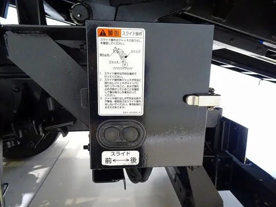 レンジャー 5t  増トン  標準ベッドレス ローダーダンプ 210ps