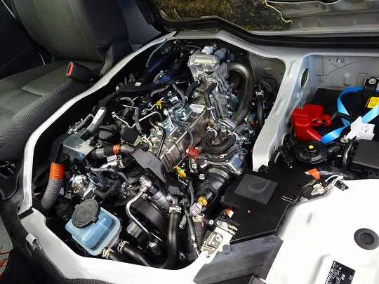 ハイエースバン DX GL-P 1t 4WD 3/6人乗り 5ドア 未使用車