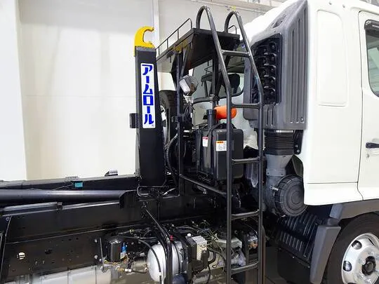 レンジャー 3.6t 標準ベッド付 アームロール 240ps