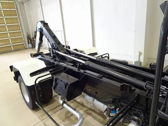 レンジャー 3.6t 標準ベッド付 アームロール 240ps