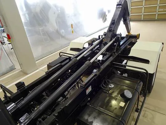 レンジャー 3.6t 標準ベッド付 アームロール 240ps