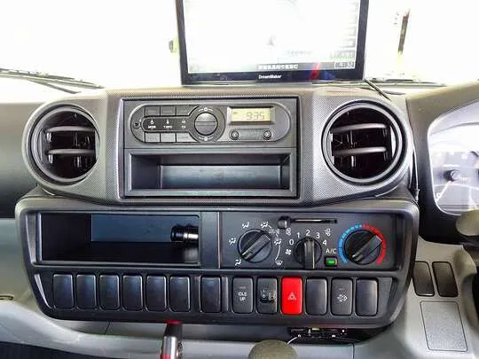 ダイナ 1.2t 4WD JL Sタイヤ 平ボデー