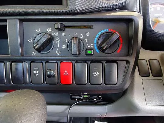 ダイナ 1.2t 4WD JL Sタイヤ 平ボデー