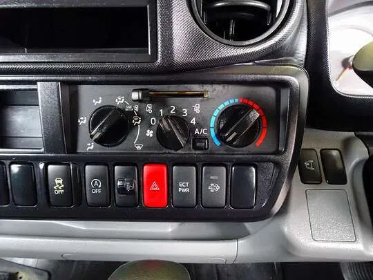 デュトロ 2.95t FJL 標準ロング アルミバン フルゲート付