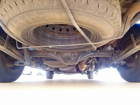 ハイエースバン DX 1t 4WD 中温冷凍車 3人乗り 4ドア