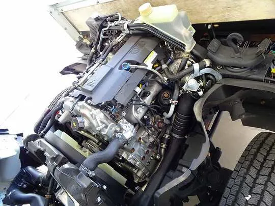キャンター 2t 4WD 全低床 標準ロング 平ボデー